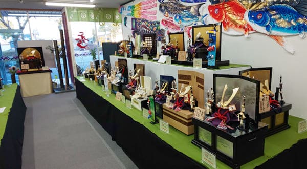 人形の京秀店内3